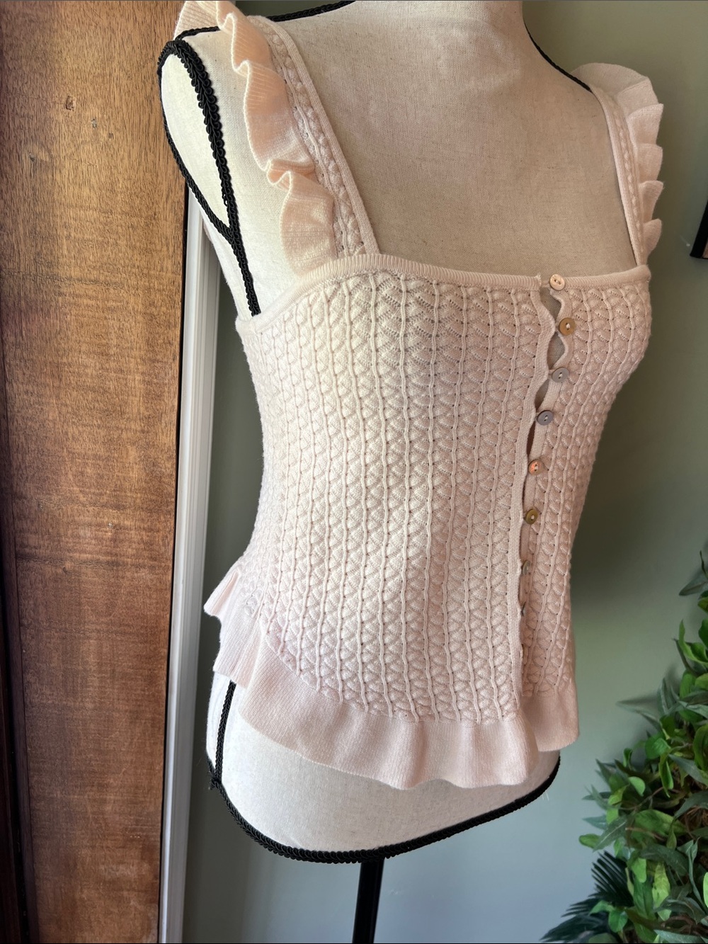Ruffled Cable-Knit Button Front Tank - Picture 3 of 9